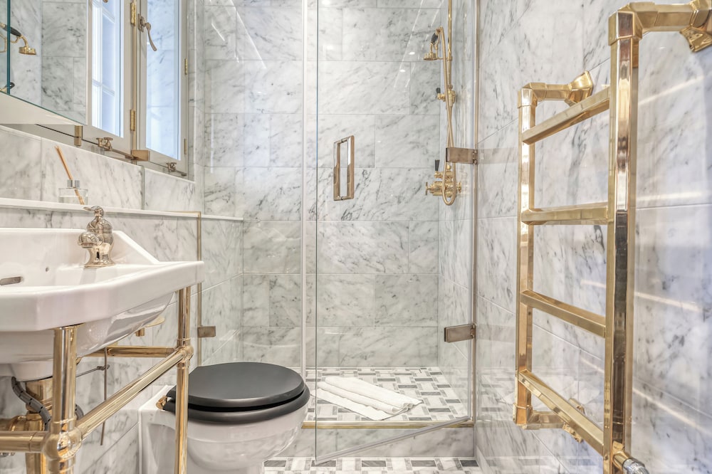 Luxury flats near Big Ben and London Eye