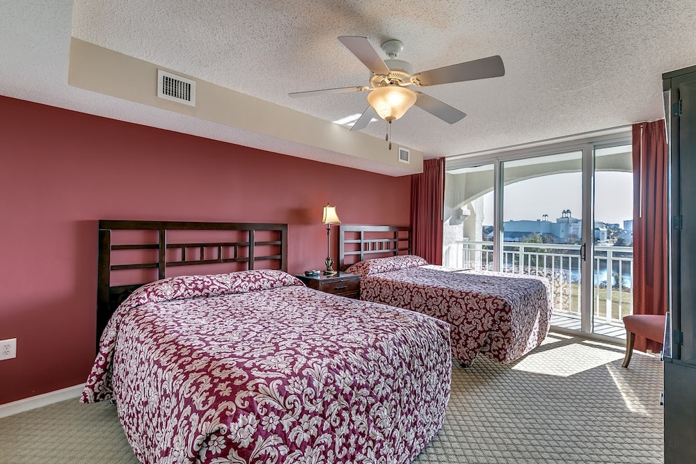 Yacht Club at Barefoot Resort by Condo-World
