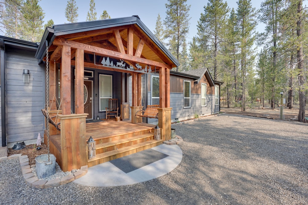 'the Hub' La Pine Vacation Rental - Dog Friendly! view 3