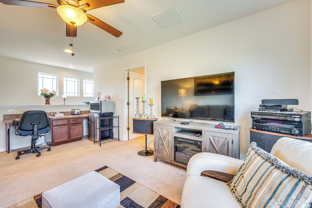 5 Mi to Dtwn Clermont: Family Home w/ Water Views!
