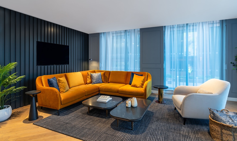 Salford Vacations - CitySuites 2 Aparthotel - Property Image 4