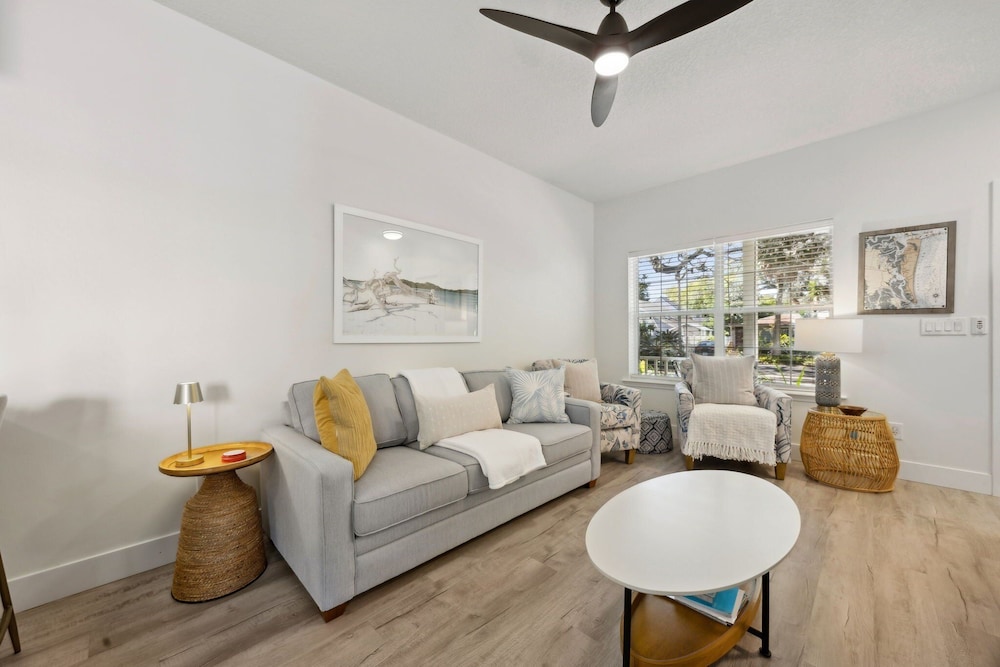 322 S. 5th Street Unit A 3 Bedroom Townhouse
