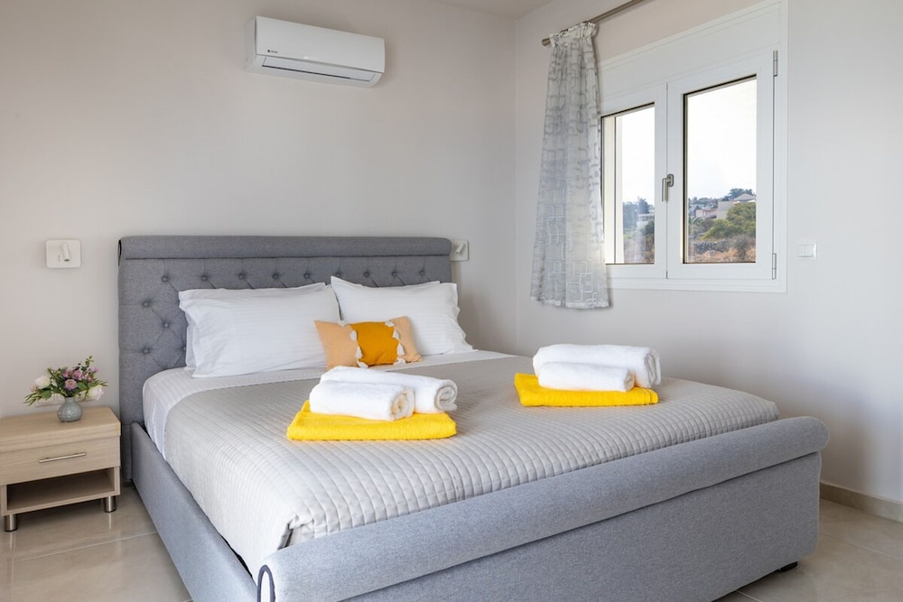 Gianna s Panoramic Seaview Twin Villas With Pools