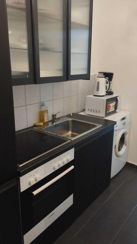 Affordable 1BR Apt Near Schönbrunn