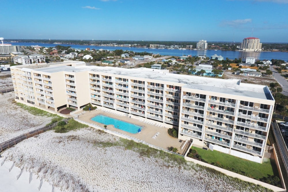 Islander Beach Resort by Panhandle Getaways
