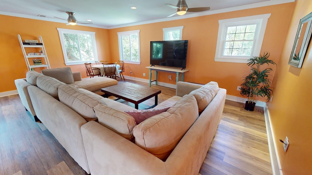 1004 2nd Avenue by Tybee Vacation Rentals
