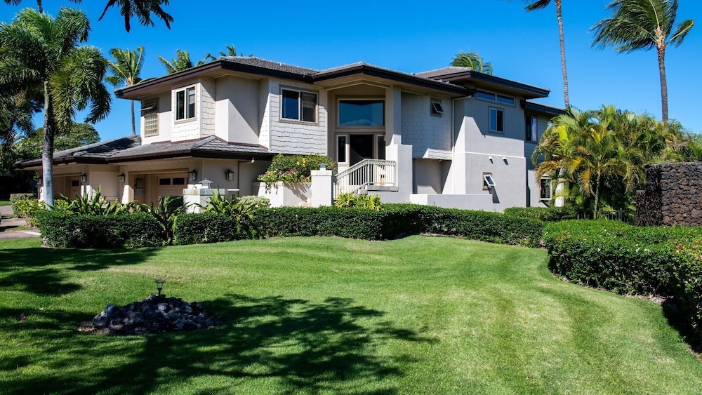 Spacious Townhome - Stunning Golf Course Views - Pool & Fitness- Vrkcv