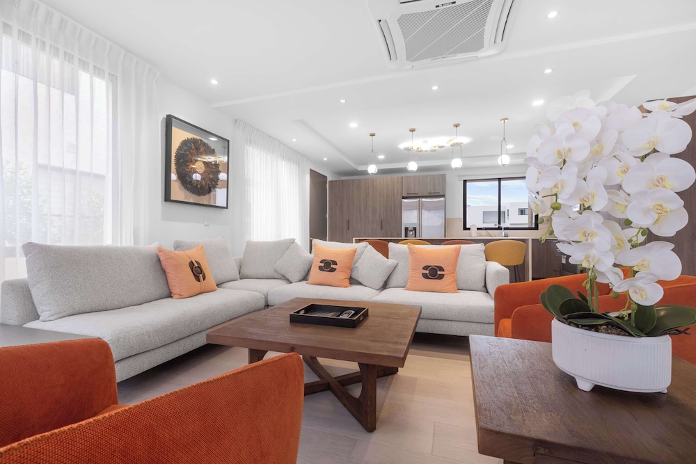 Stylish 3BR Villa by Vistacana Rentals