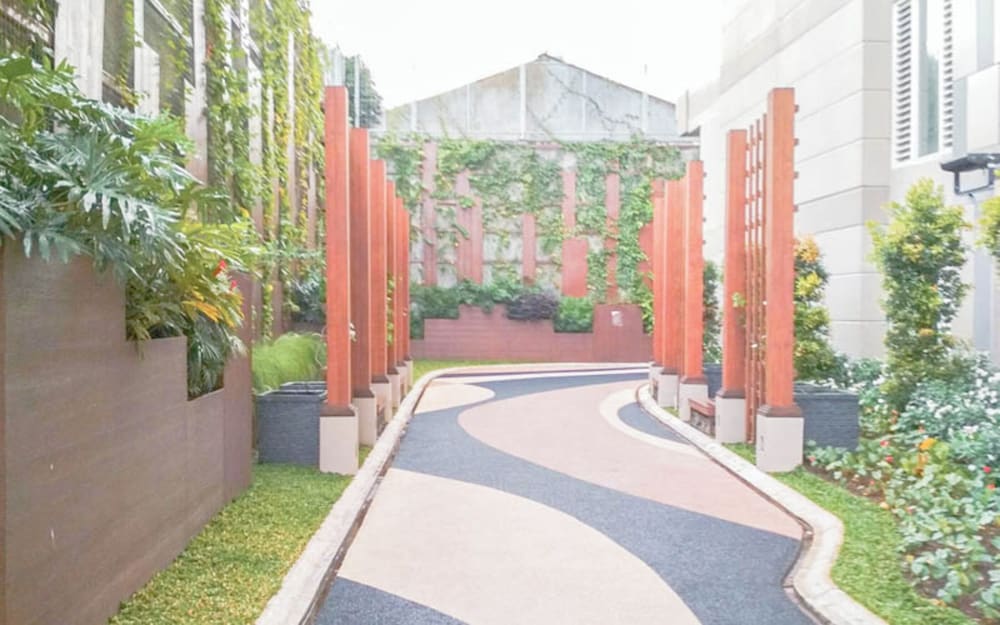 Modern Studio At Apartment Landmark Residence Bandung