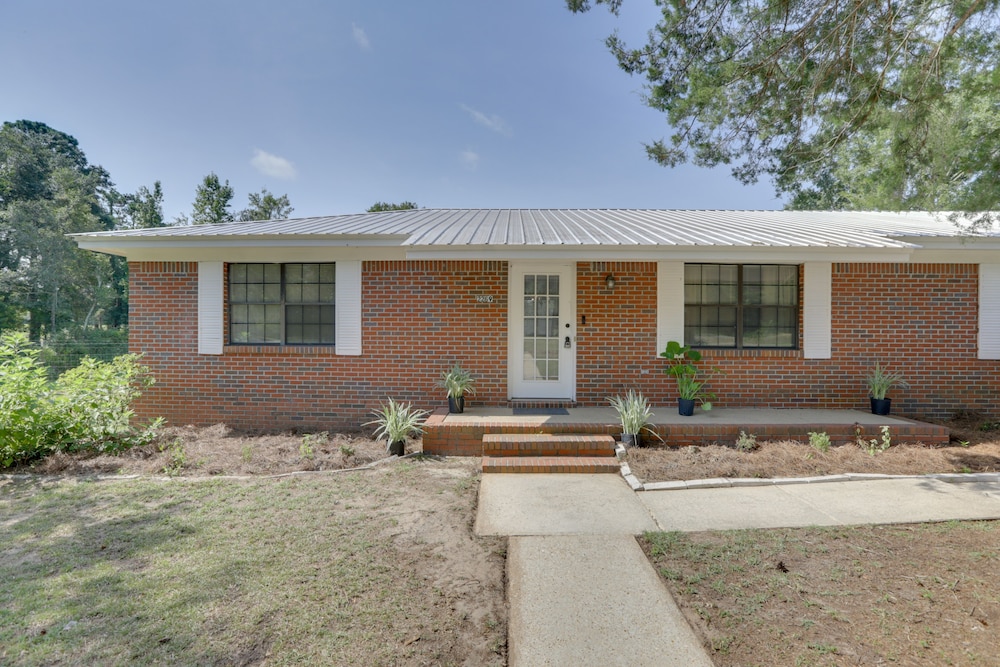 Pet-friendly Slocomb Vacation Rental w/ Sunroom! - Property Image 19