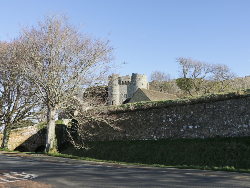 Castle Cottage