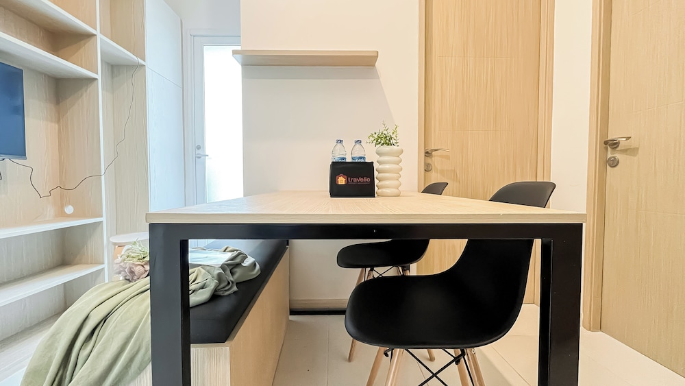 Simple Designed 2Br Near Tokyo Hub At Tokyo Riverside Pik 2 Apartment