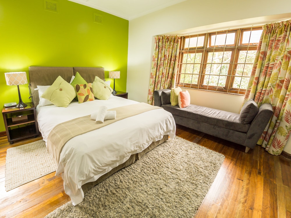 Mackaya Bella Guest House