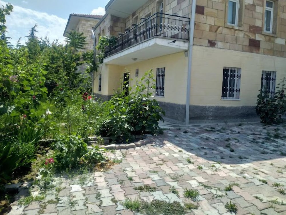Photo 42
