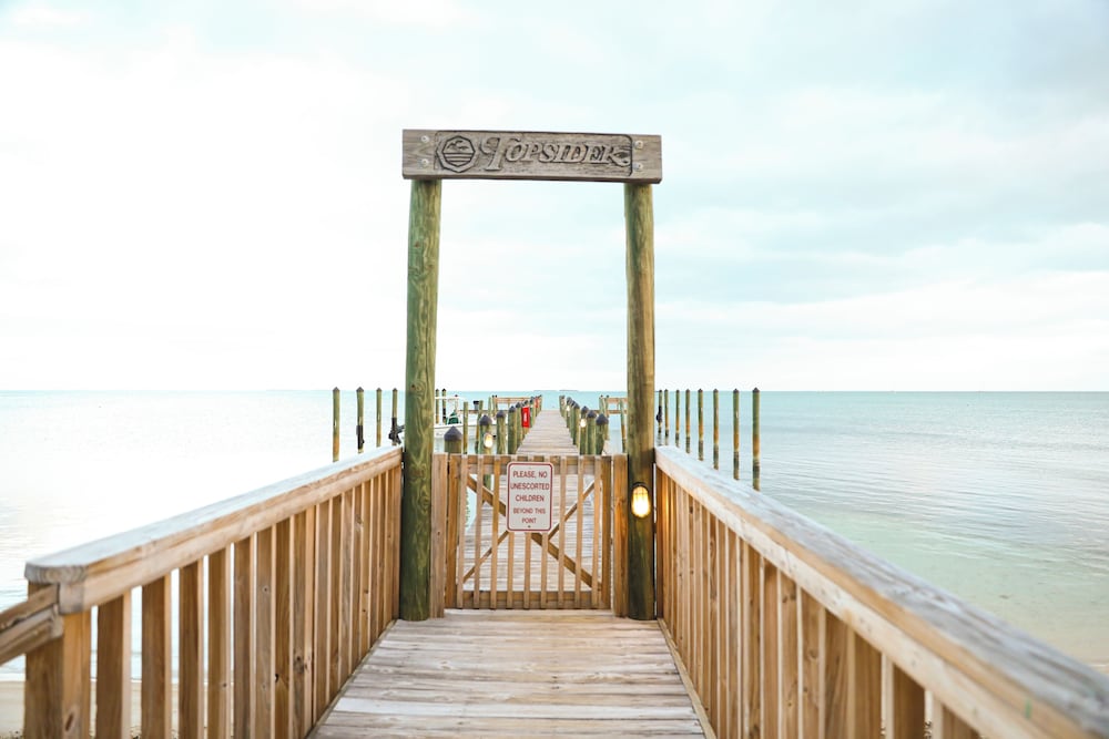 Topsider Resort
