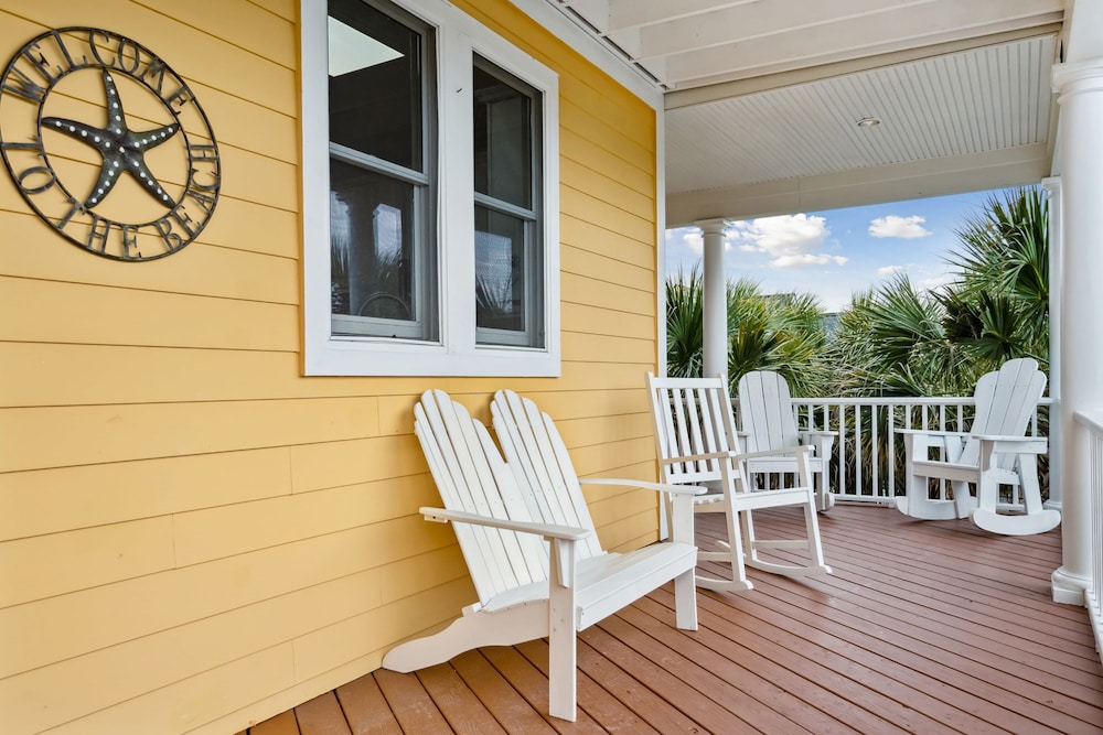 Oceanfront w Pool Panoramic Deck Views 5bdr Folly Ocean Breeze by Avantstay