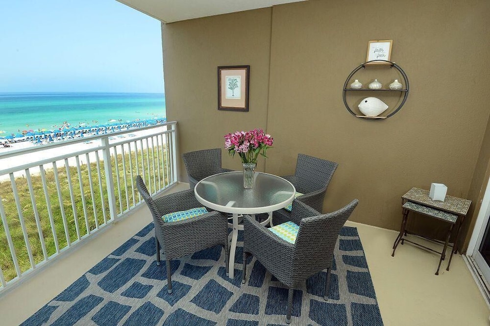 Emerald Beach 325