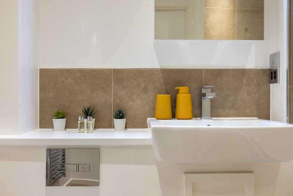 Spacious 2 Bed Flat in Hoxton