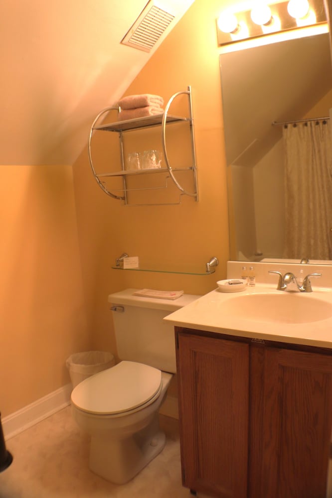 The Lincoln Short North B&B