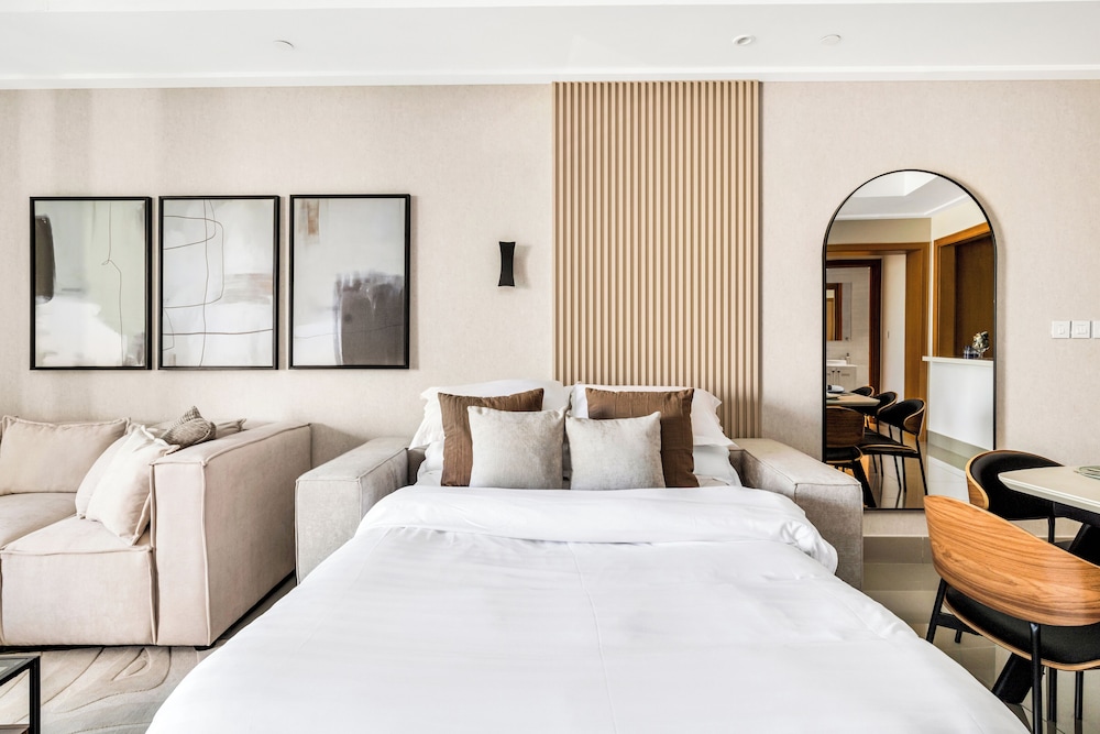 Roomszy Residences - Opera Grand