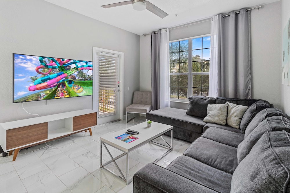 Vista Cay Swanky