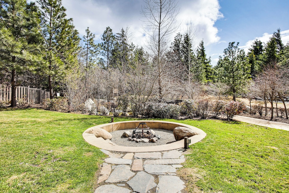 Hike, Ski & More: Cle Elum Resort Condo