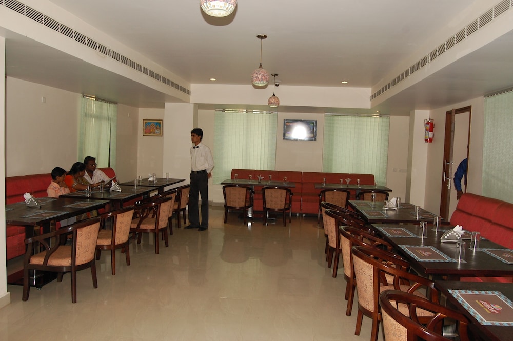 Hotel Chitturi Heritage