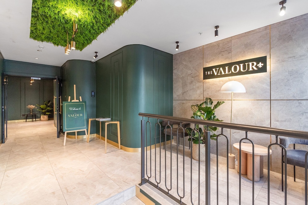 The Valour 702