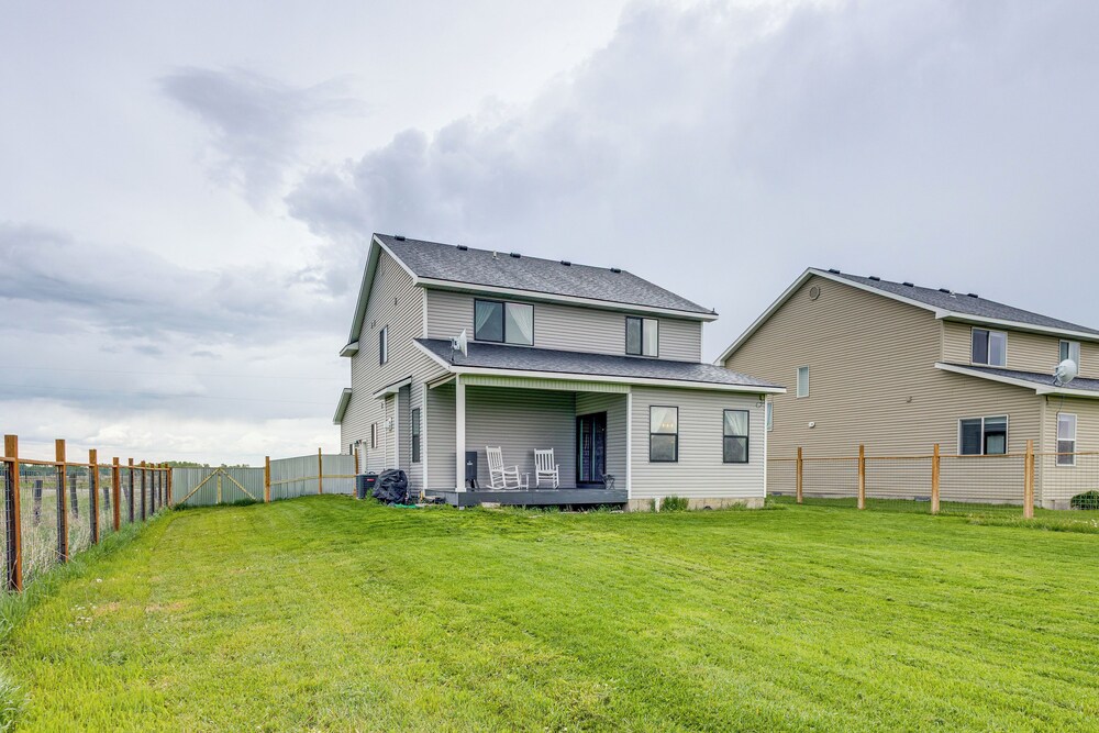 4 Mi to Snake River: Family Home w/ Yard in Rigby