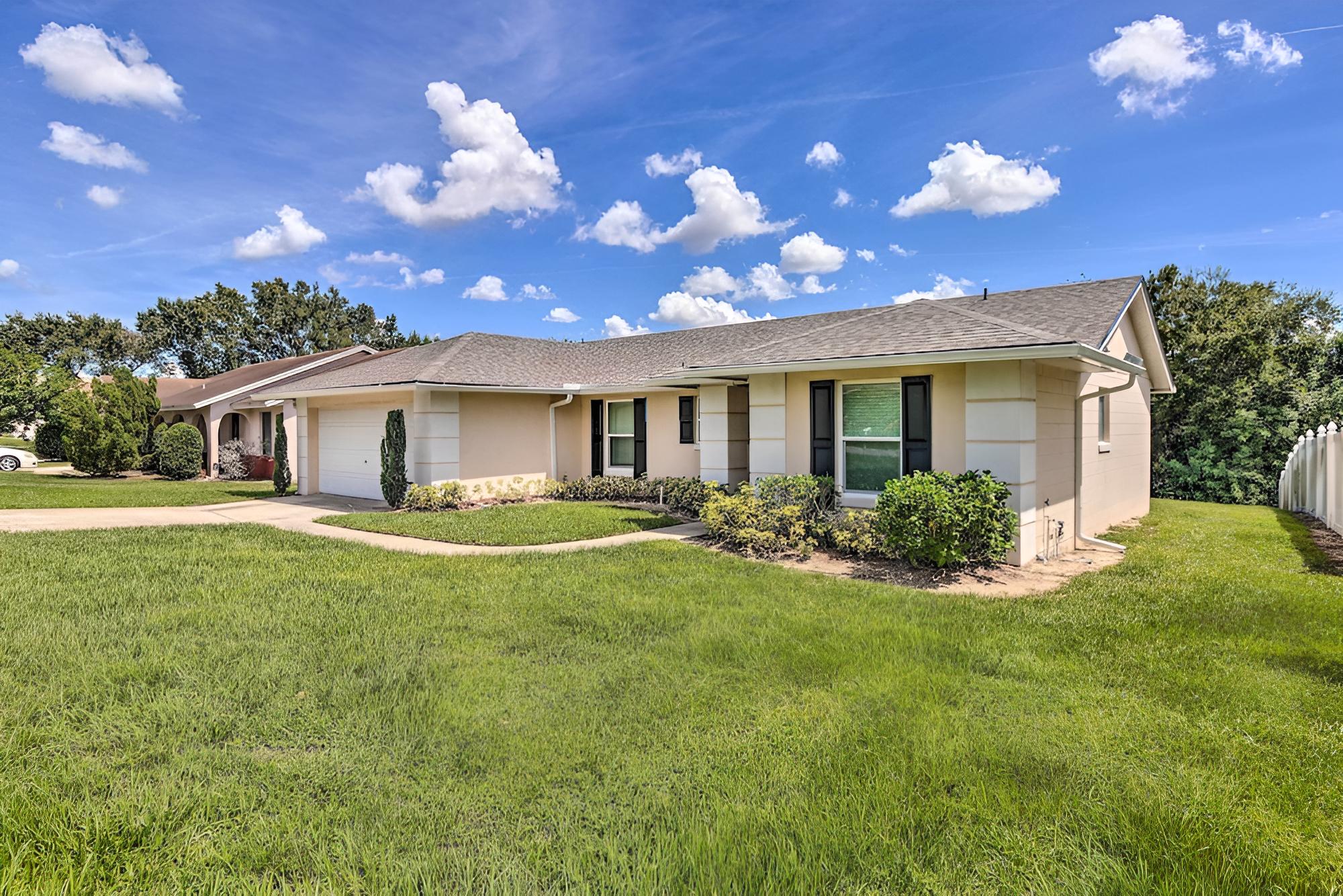 Family-friendly Home ~ 12 Mi to Disney + Universal