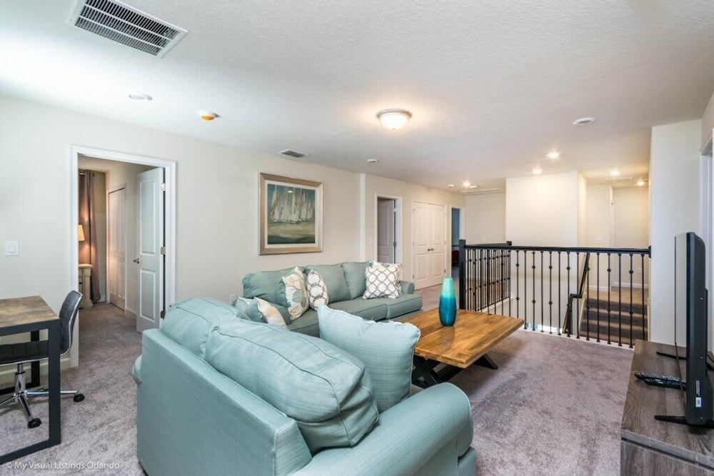 Lake View Tropical Movie Room, Game Room! 8 Bedroom Home by RedAwning
