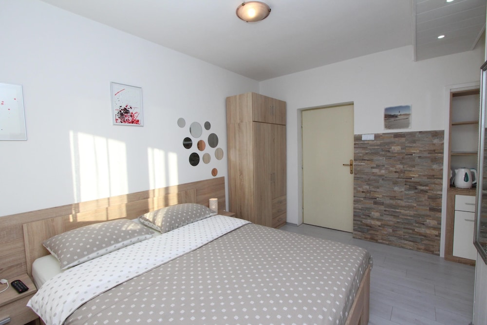 Apartments Eva