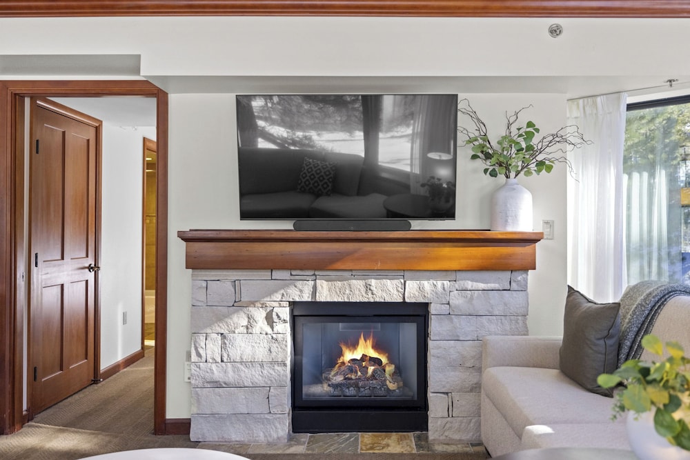 Valley View Condo w/ Resort Amenities