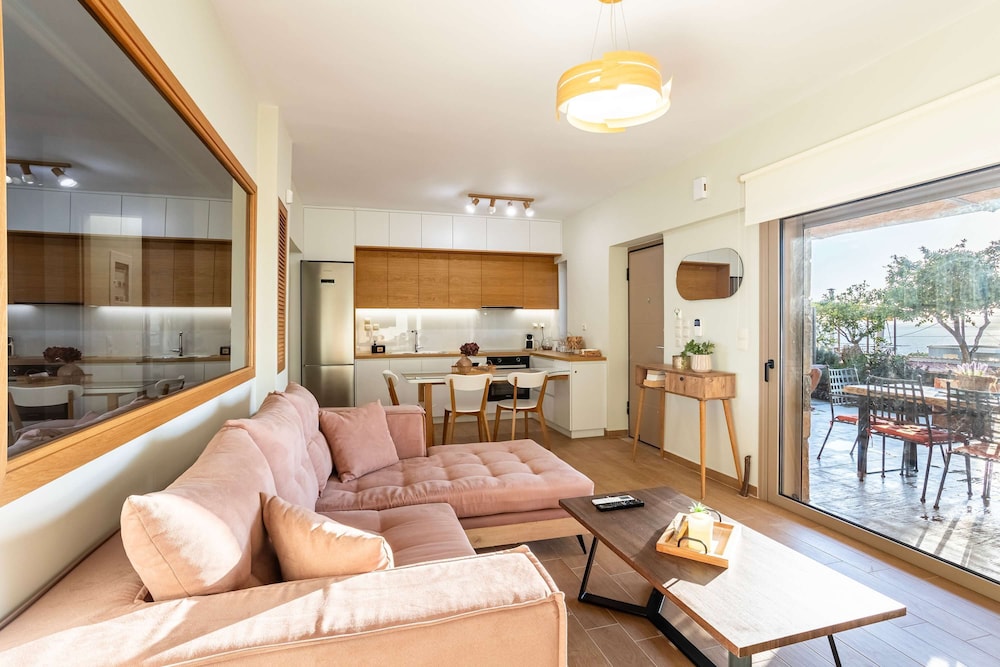 Verga Paradise Nest - A Blissful Hideout
