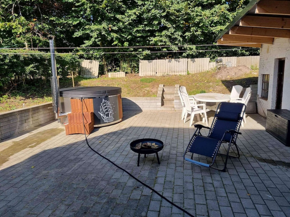 5 Star Holiday Home in Asaa