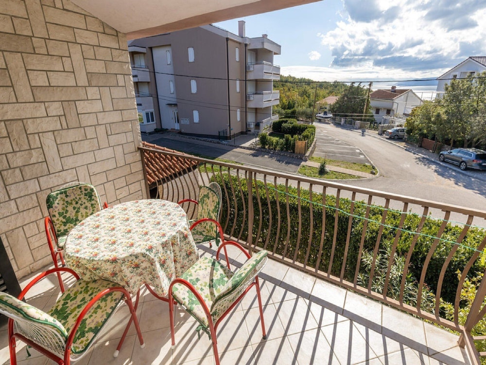 Apartments Ilija Njavro