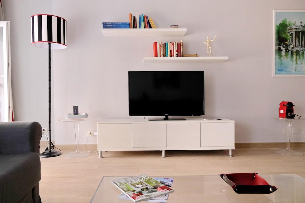 A6 Piazzetta Margutta - A6 - My Extra Home