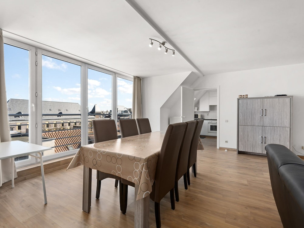 Beautiful Apartment Near Center
