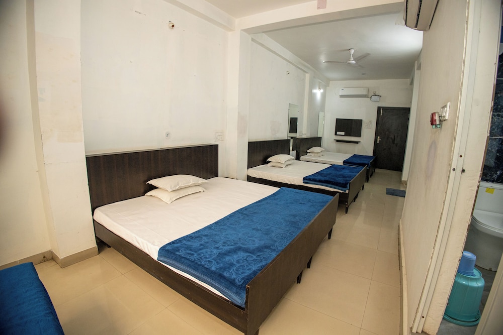 Sri Residency