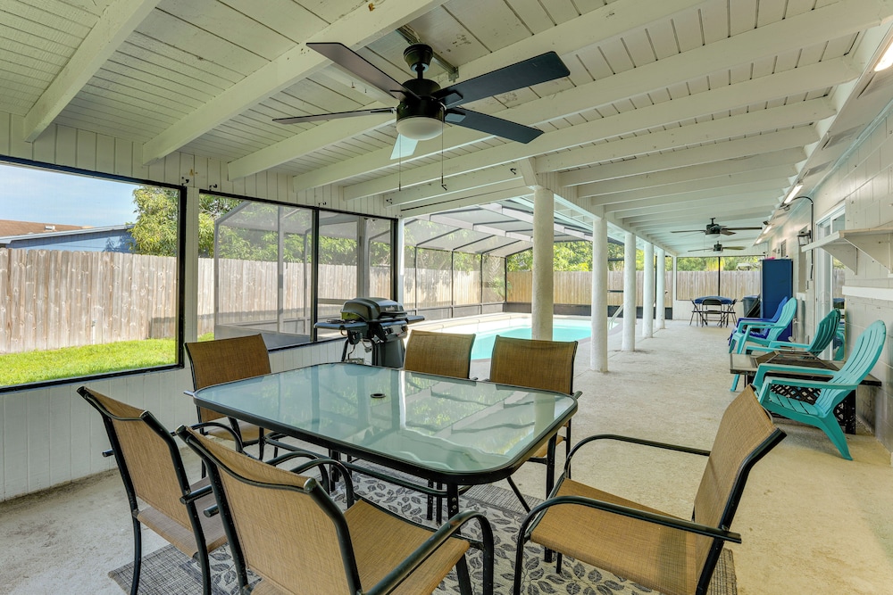 Orlando & Disney Parks Hub w/ Pool: Pet Friendly!