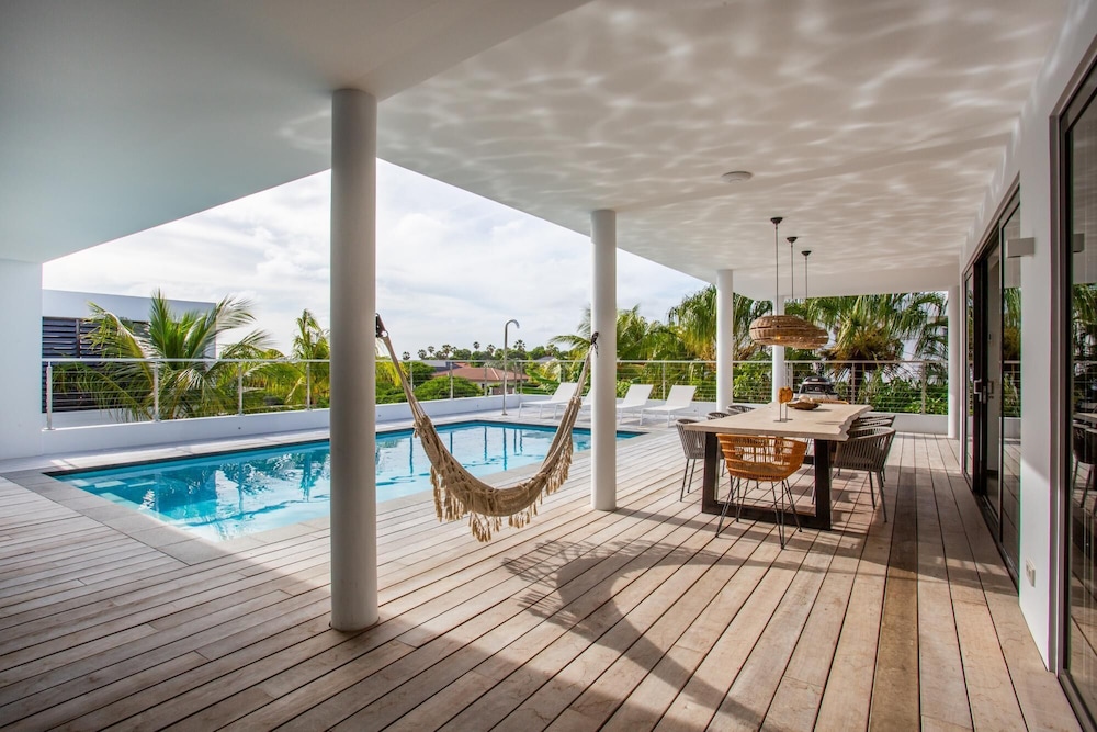 Luxurious Villa Coconut With Private Pool