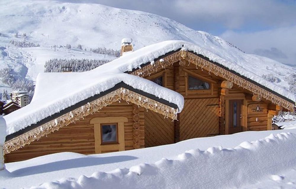 Chalet With a Fireplace at 500m From ski Lift
