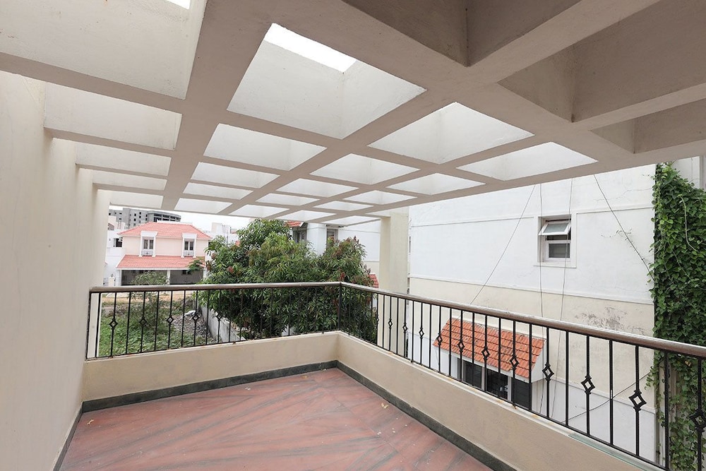 Home Stayz - Service Apartment