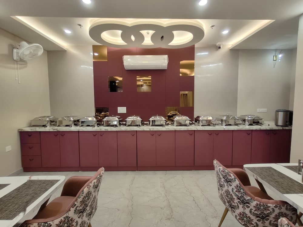 Aanchal Palace Hotel