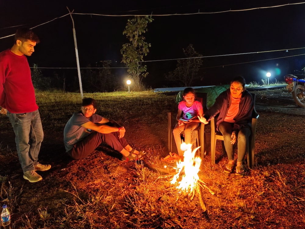 Savli Farm's Nature Retreat & Adventures