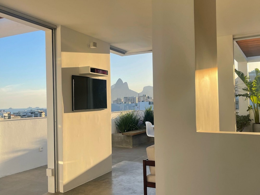 WhereInRio 4 suites luxury penthouse Ipanema