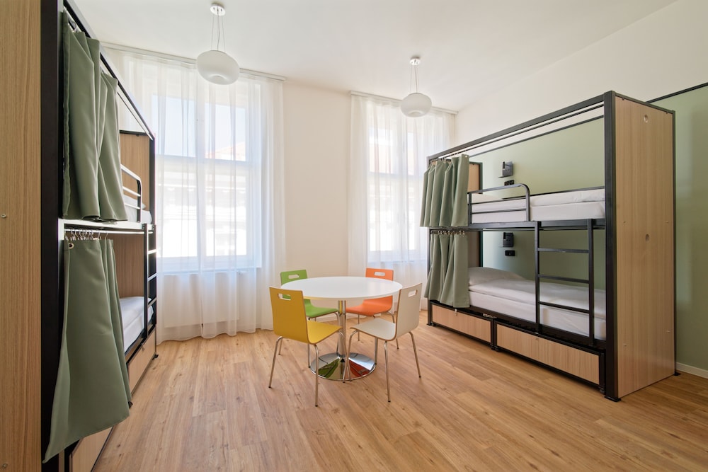LUMA TERRA PRAGUE