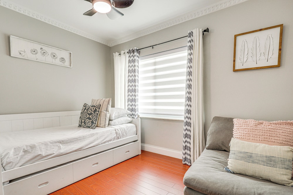 Sun-soaked Pompano Beach Home w/ Private Pool!