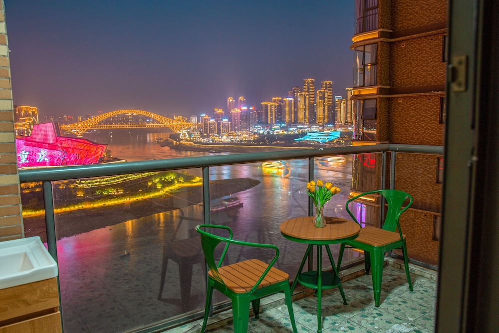 重庆暖余江景民宿 Chongqing Nuanyu River View Hotel