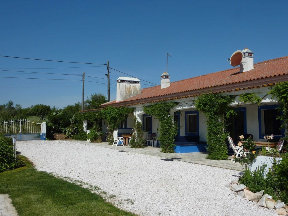 Quinta Retreat With Pool and Olive Grove view 4